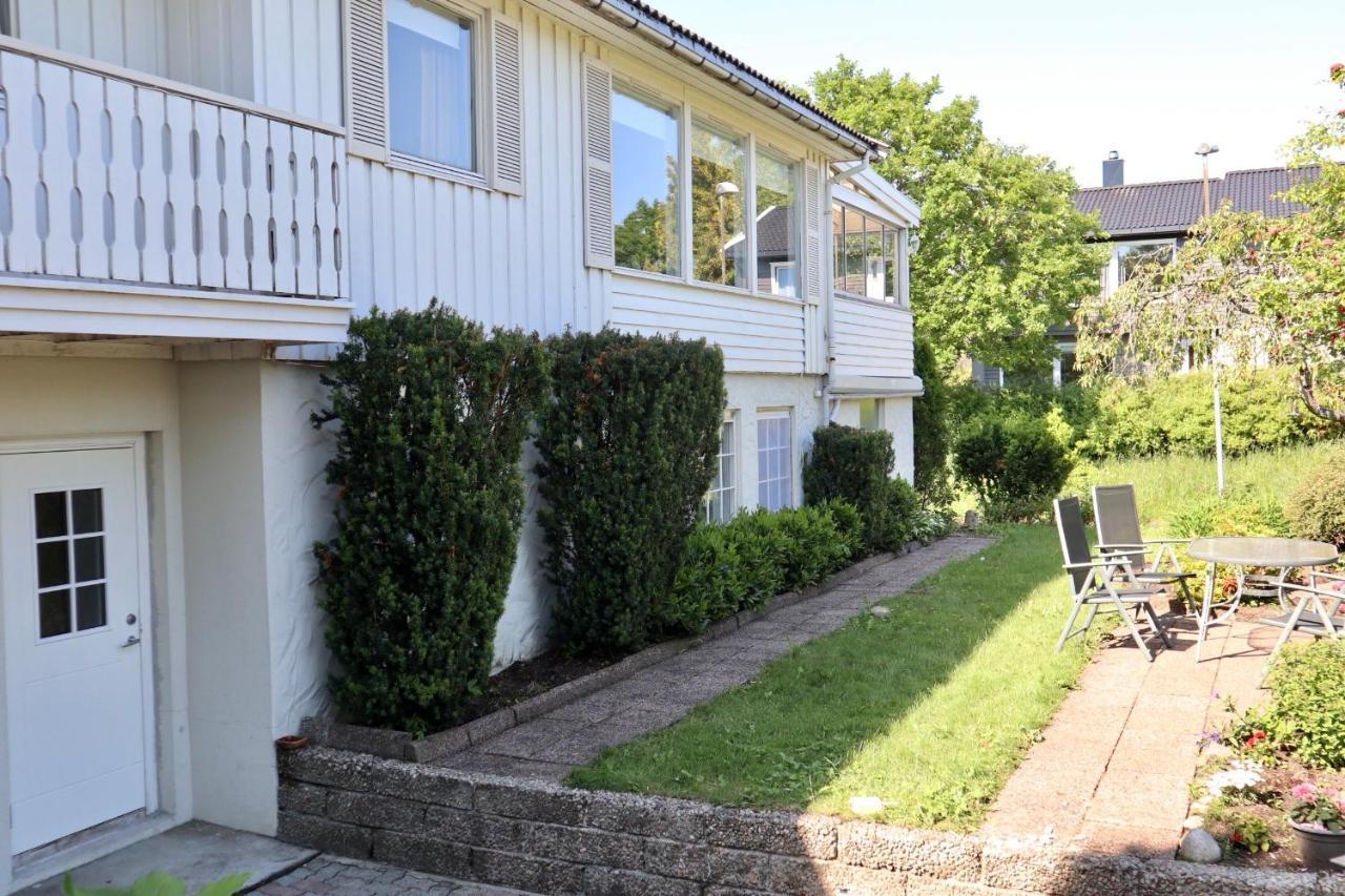 Apartment Praktisk I Til 5 Kristiansand