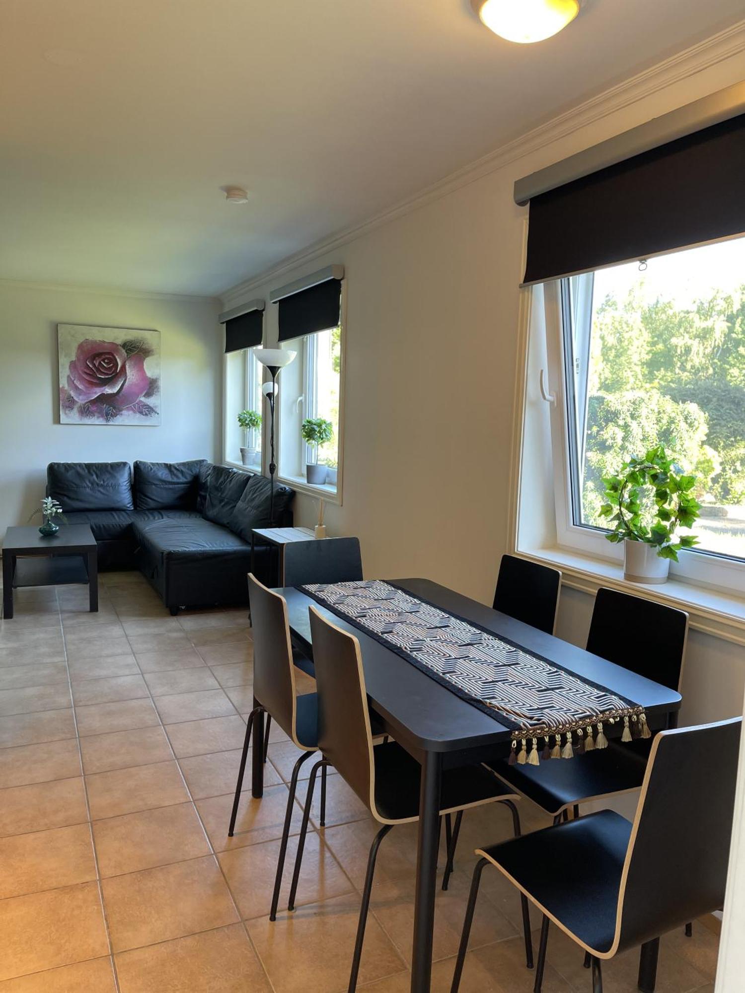 Apartment Praktisk I Til 5 *